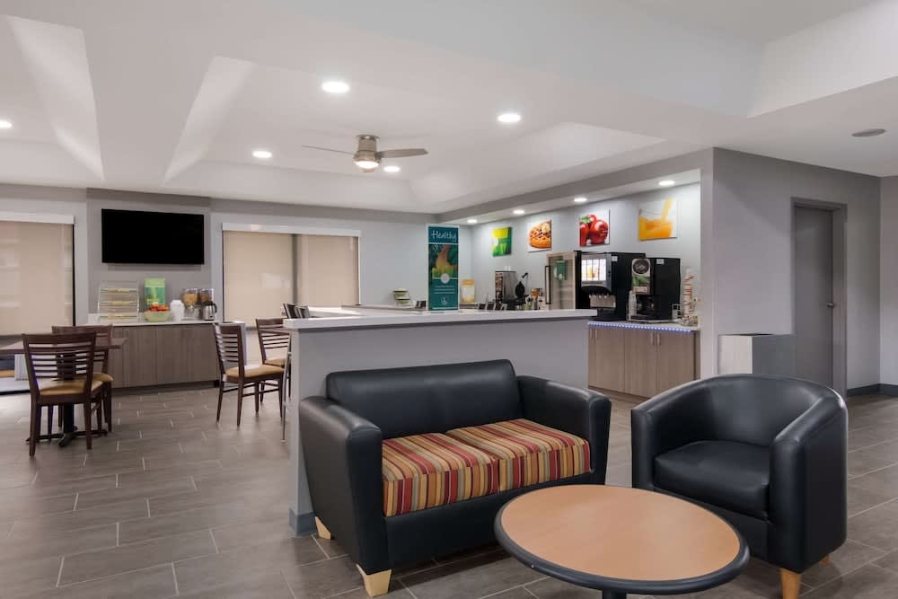 Quality Inn near Casinos and Convention Center 2