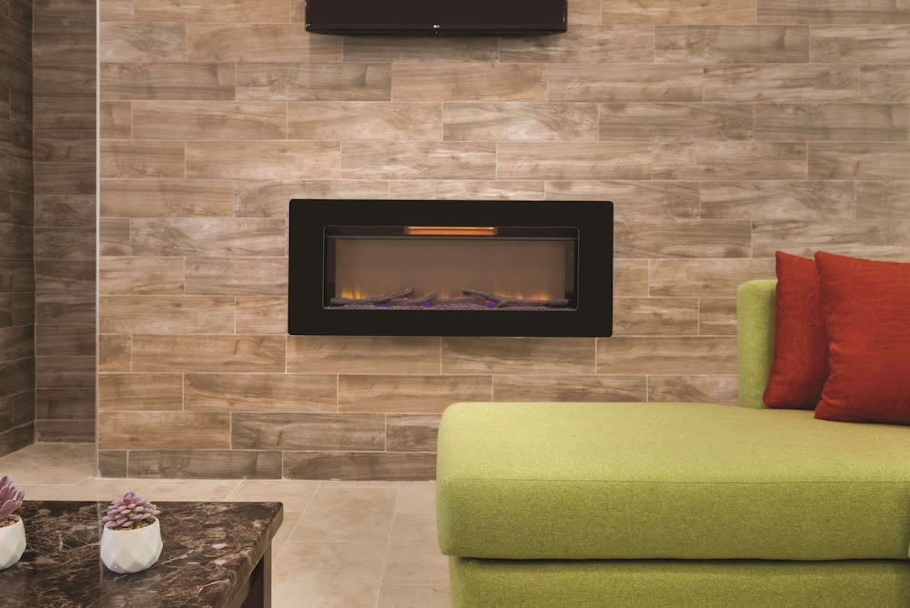 Country Inn & Suites by Radisson, Greensboro, NC 3