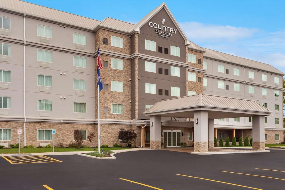 Country Inn & Suites by Radisson, Buffalo South I-90, NY 1