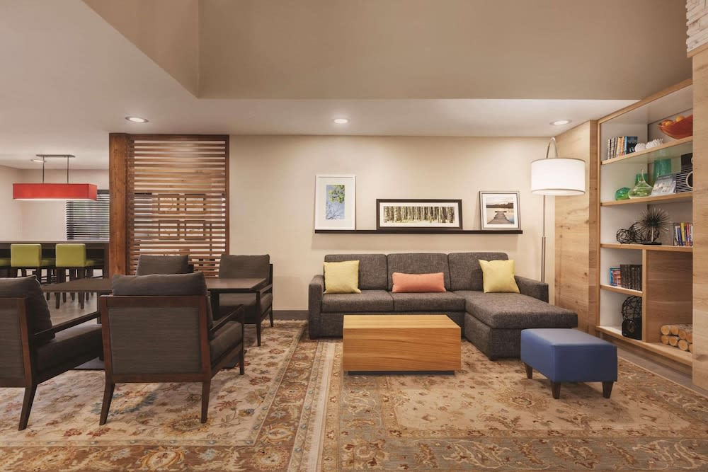 Country Inn & Suites by Radisson, Lawrenceville near Northside Hospital Gwinnett 2