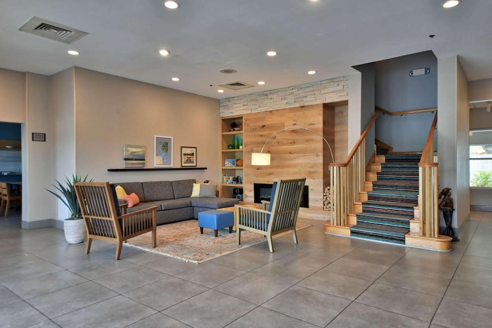 Country Inn & Suites by Radisson Ocala Southwest 3