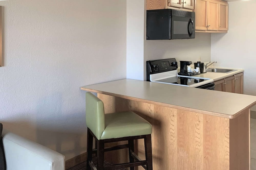 Country Inn & Suites by Radisson, Clarksville, TN 1