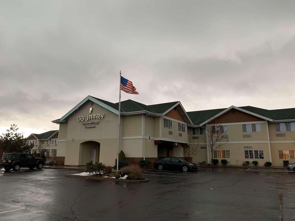 Country Inn & Suites by Radisson, Bend, OR 1
