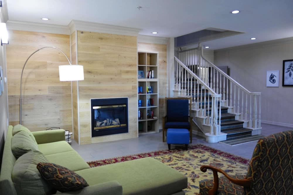 Country Inn & Suites by Radisson, Round Rock, TX 2