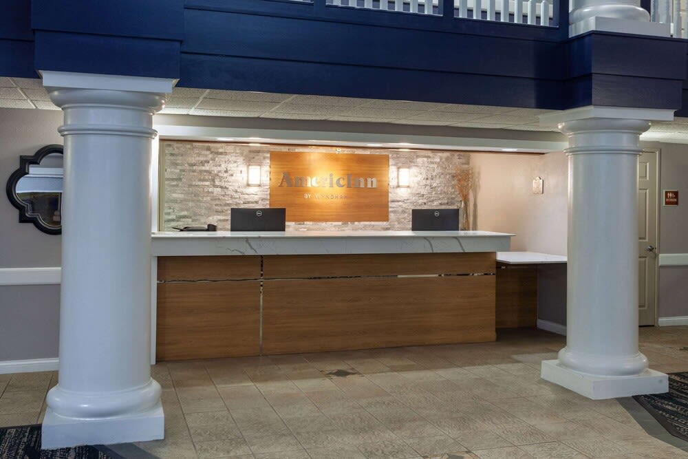 AmericInn by Wyndham Peoria 2