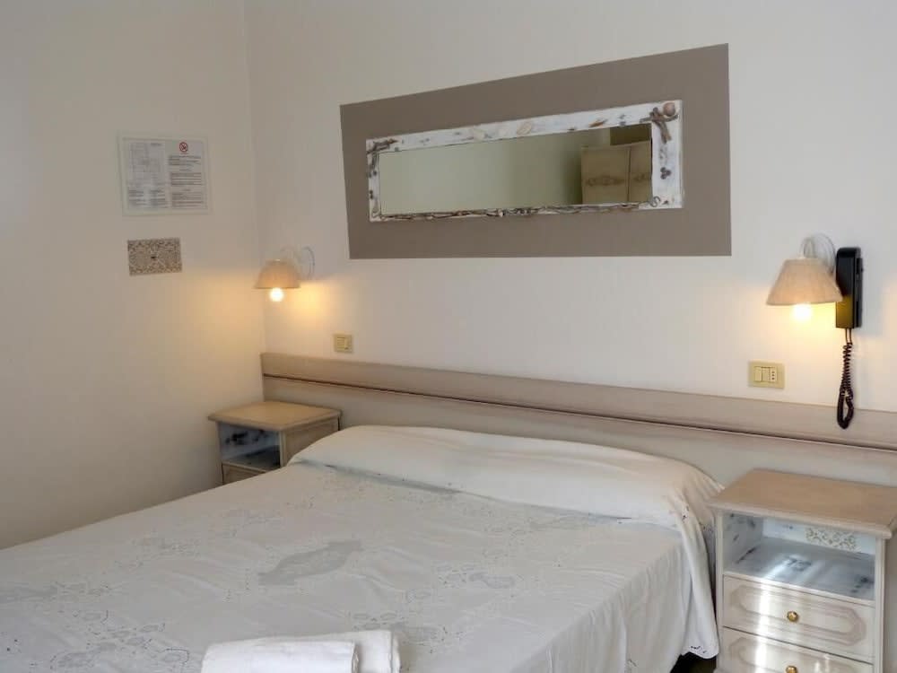 HOTEL D'ANNUNZIO 1