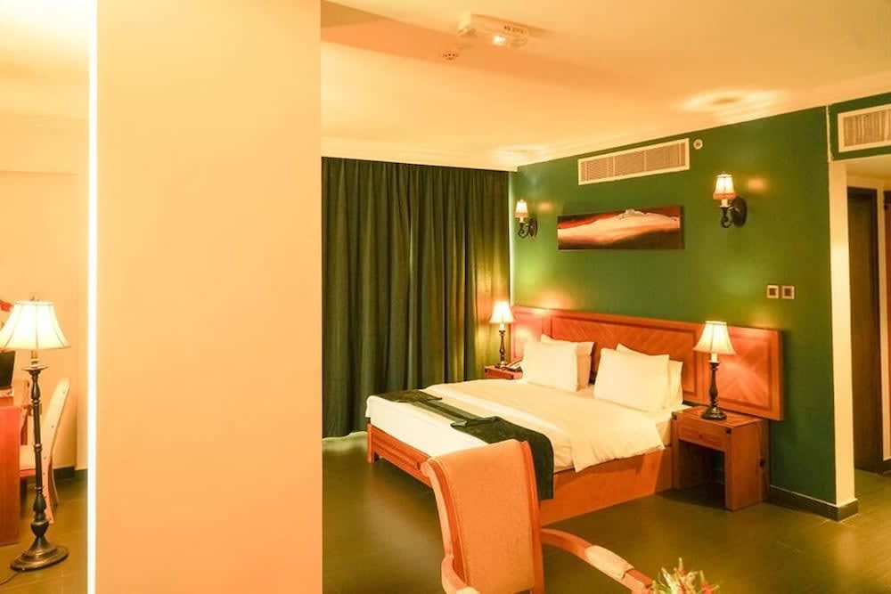 La Rosa Hotel By Brother International 2