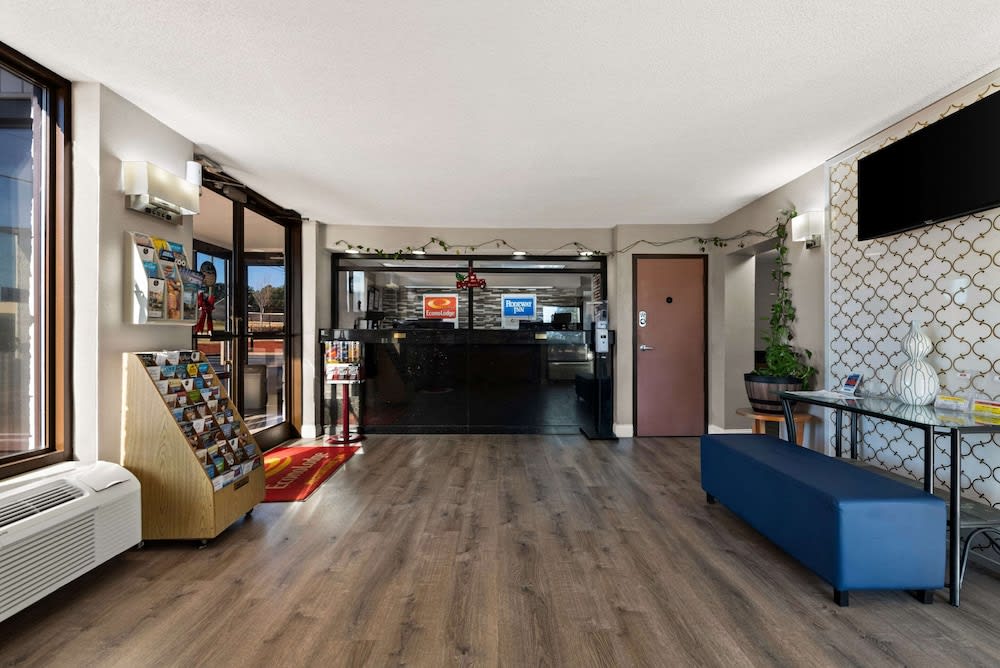 Rodeway Inn Richmond 3