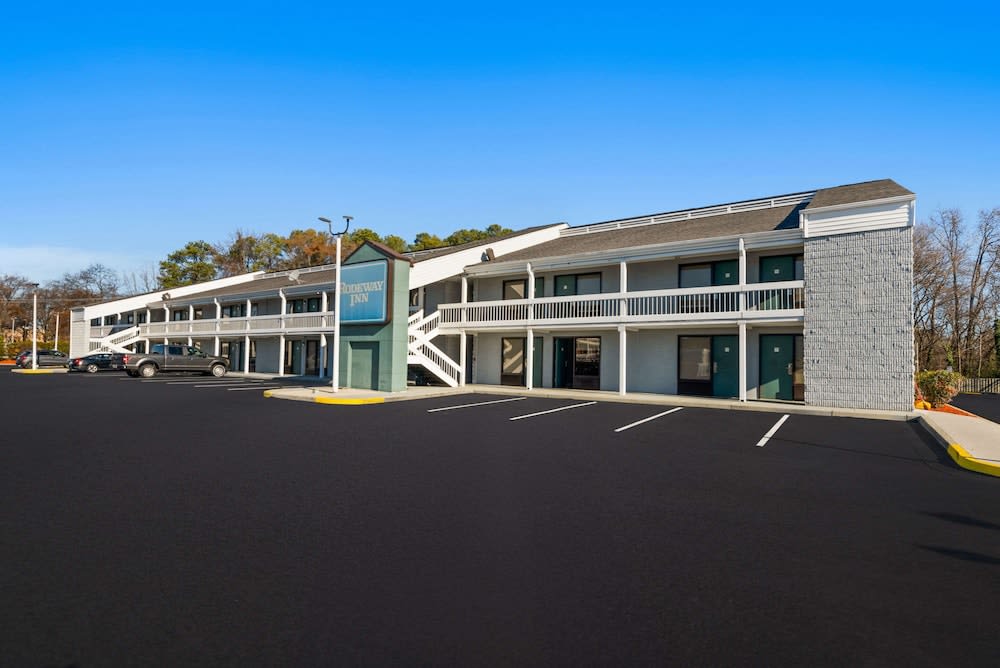 Rodeway Inn Richmond 1