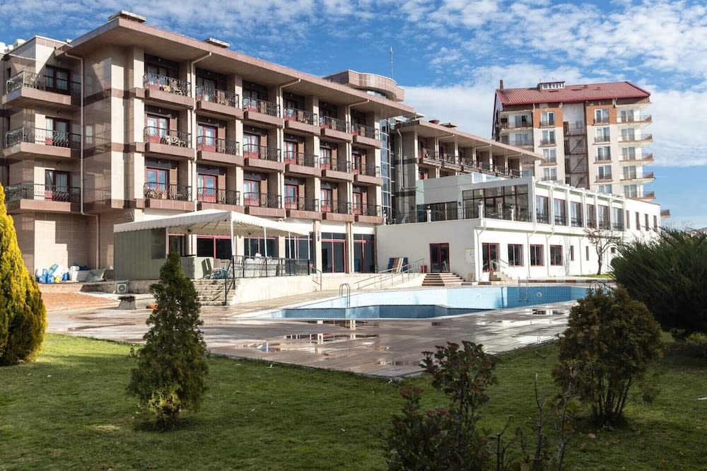 Bonjur Hotel Thermal & Wellness Club 1