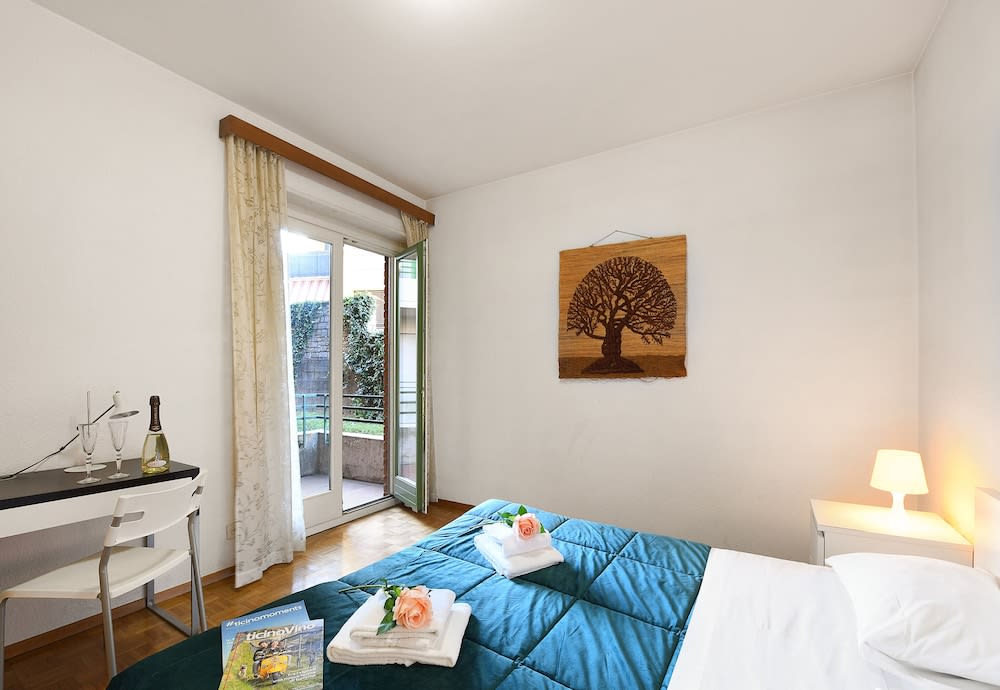 Santiago Home - Happy Rentals 2