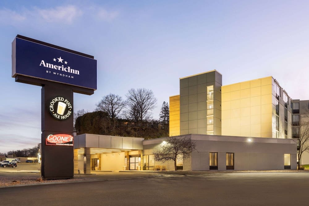 AmericInn by Wyndham Rochester Near Mayo Clinic 1