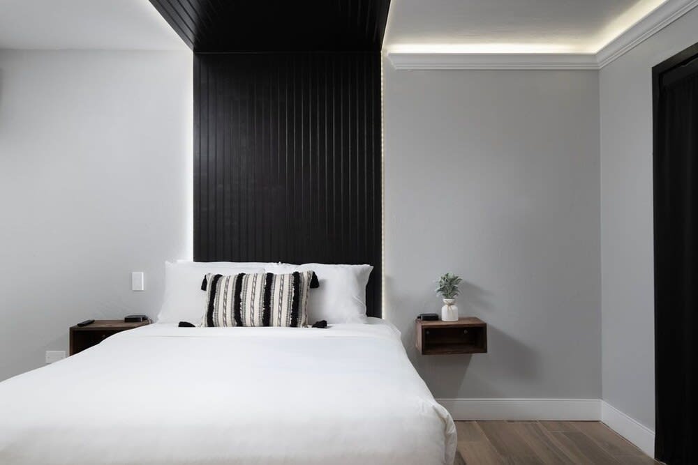 The Westerner - Extended Stay 1