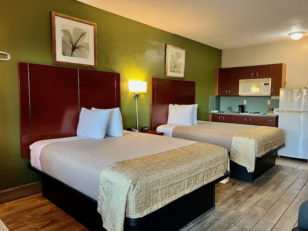 Travelodge Suites by Wyndham Lake Okeechobee 4