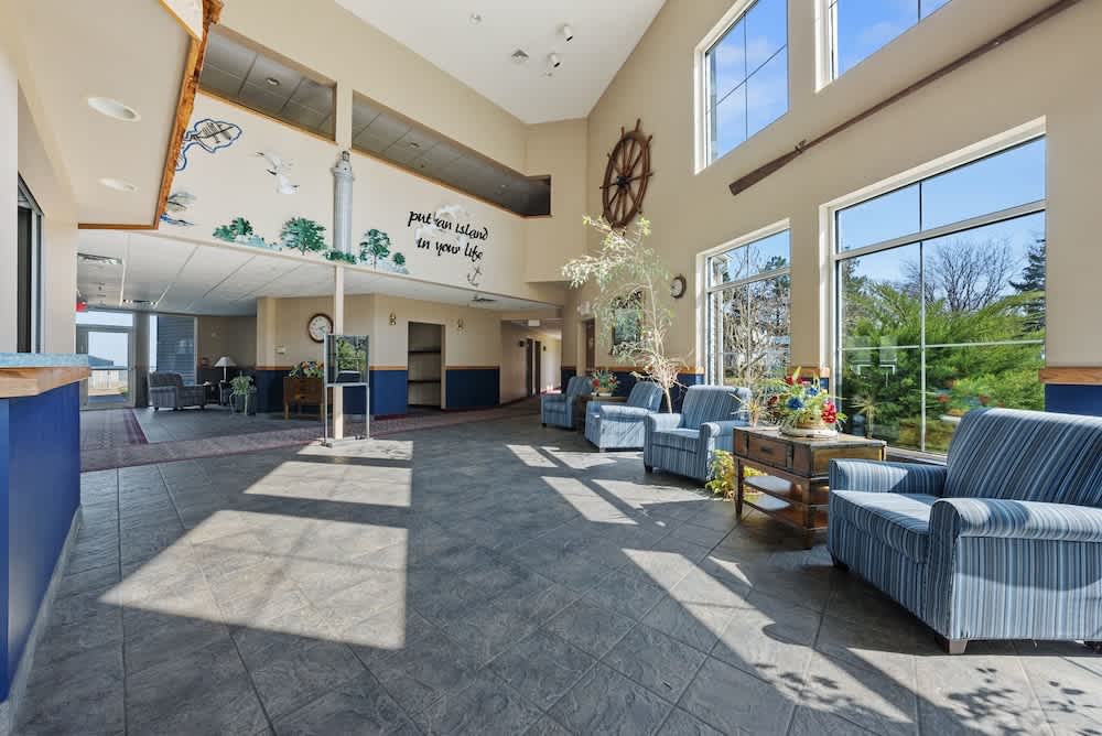 Bayshore Resort Downtown Put-in-Bay Island 2