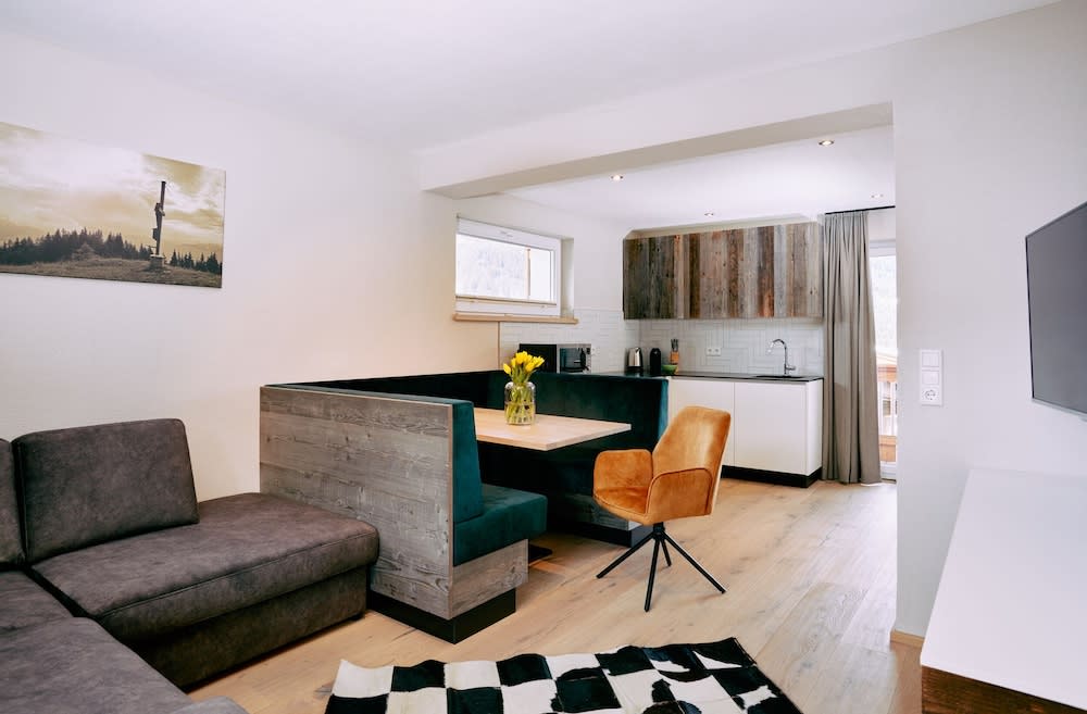 Home suite home 2