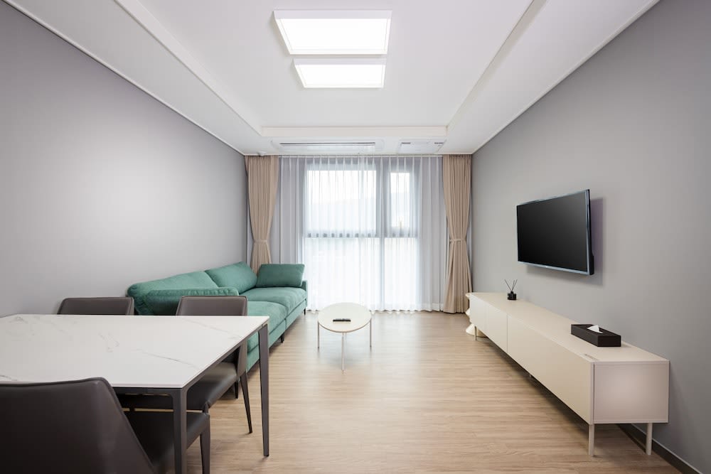 Sollago Myeongdong Hotel & Residence 4