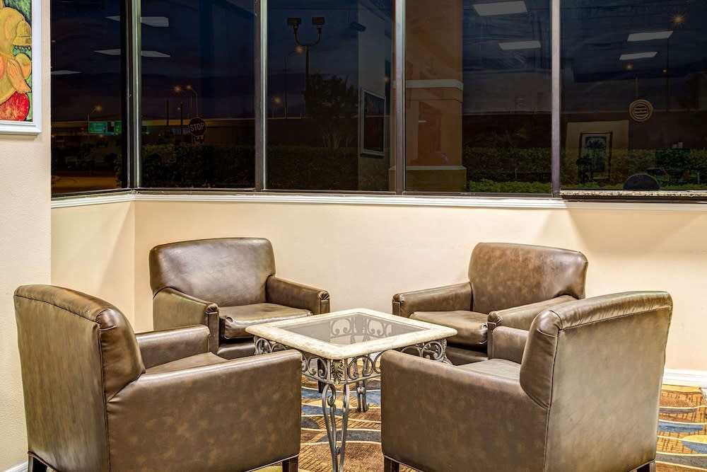 Days Inn by Wyndham York Alabama 1