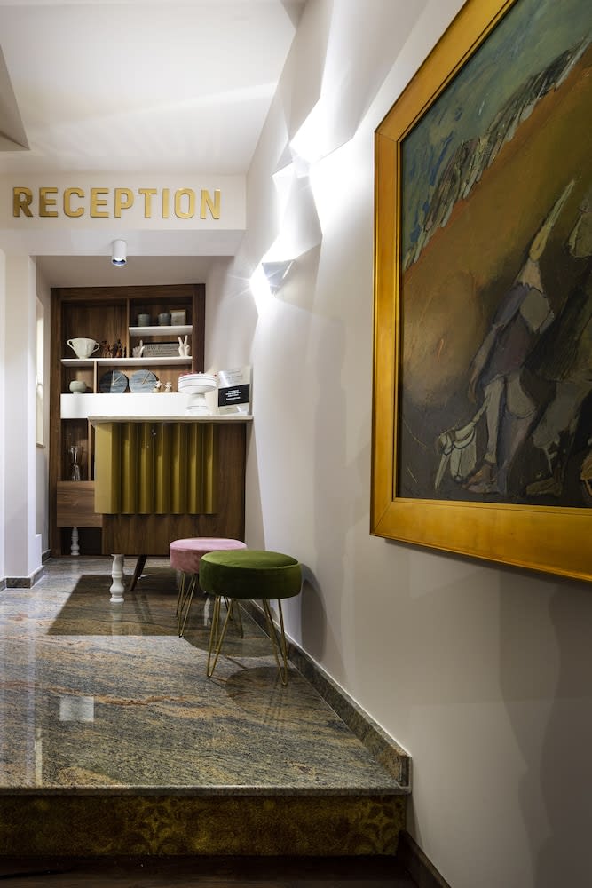 Gallery 37 Powered by ASTON 2