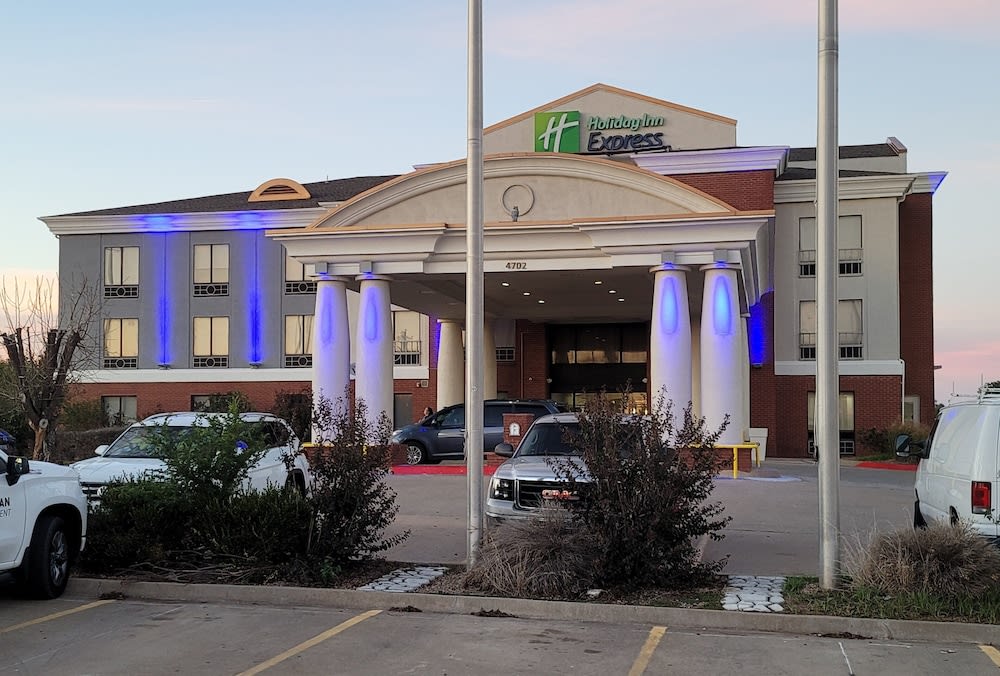 Holiday Inn Express & Suites ENID-HWY 412 by IHG 1