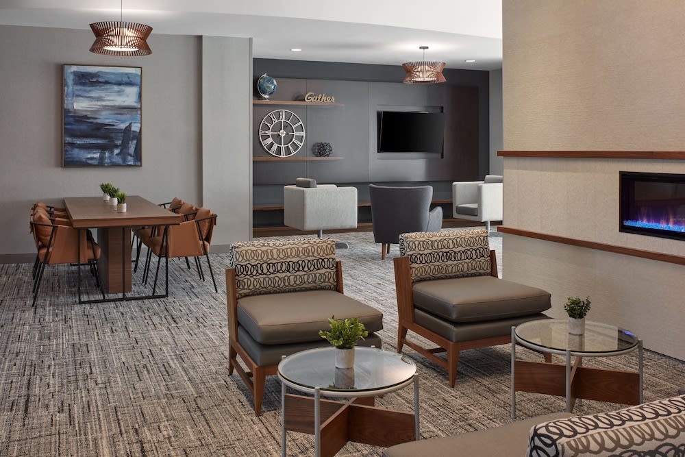 Courtyard by Marriott Mississauga-Airport Corporate Centre West 2