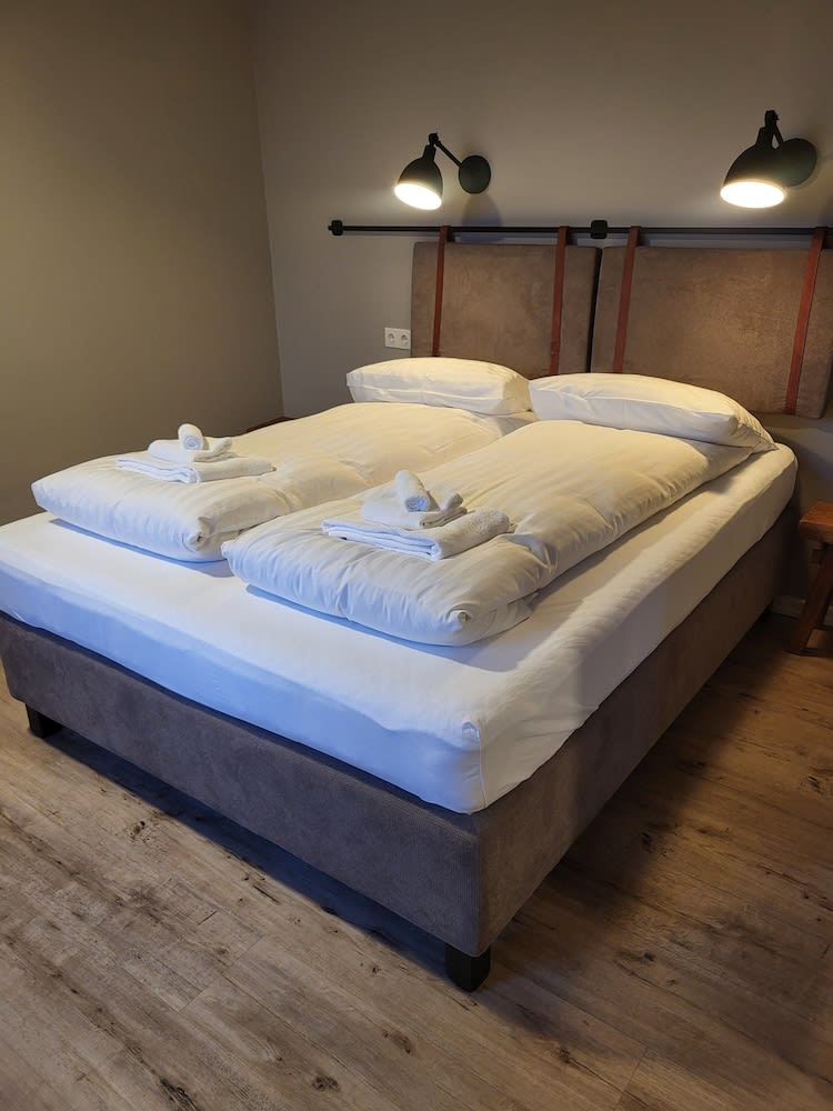 Gistihúsið - Lake Hotel Egilsstadir 4