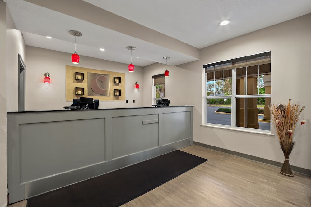 Comfort Inn & Suites Santee I-95 2
