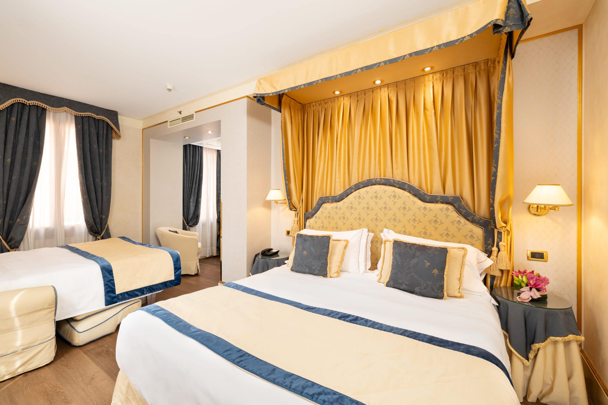 Hotel A La Commedia 4