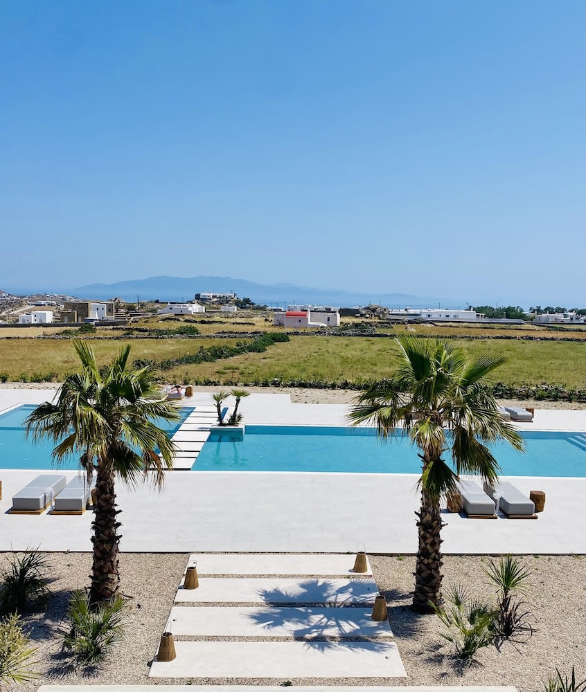 Adama Mykonos Boutique Hotel 3