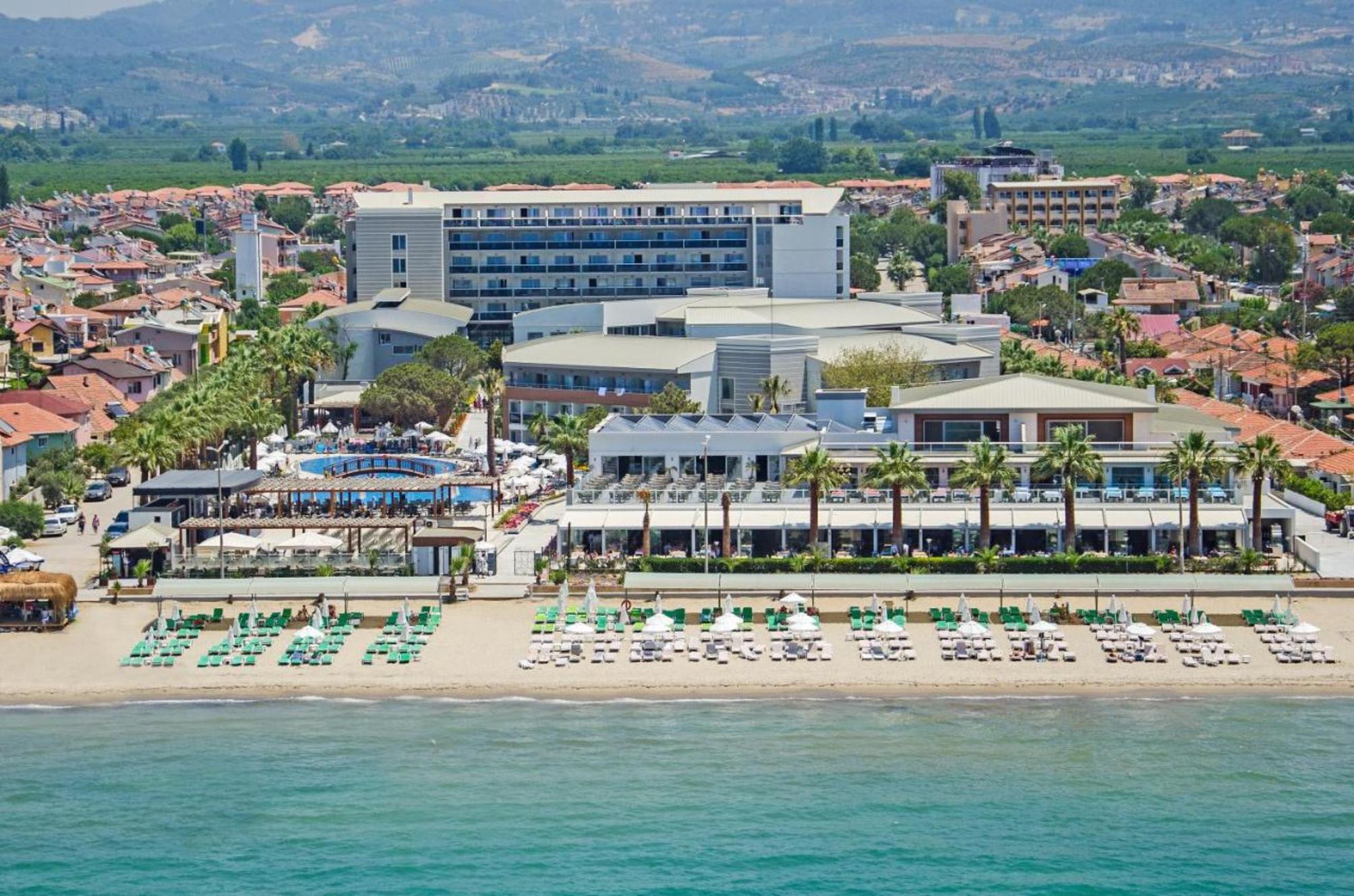 Palm Wings Beach Resort & Spa Kusadasi 2