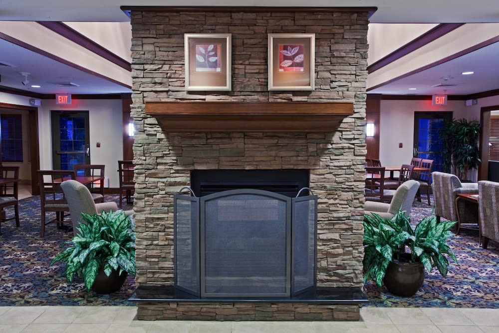 Staybridge Suites FORT WAYNE by IHG 2