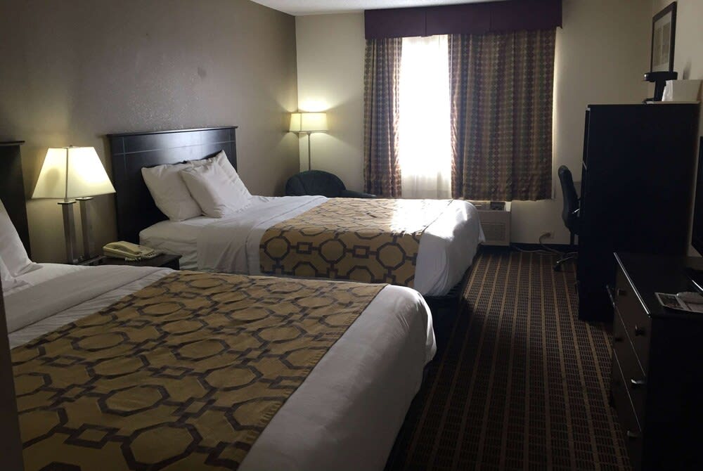 Baymont by Wyndham Harvard 2
