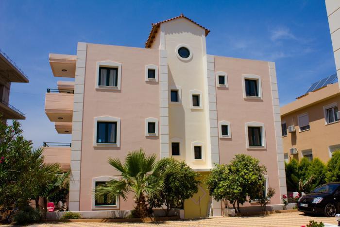 Pella Apartments 1