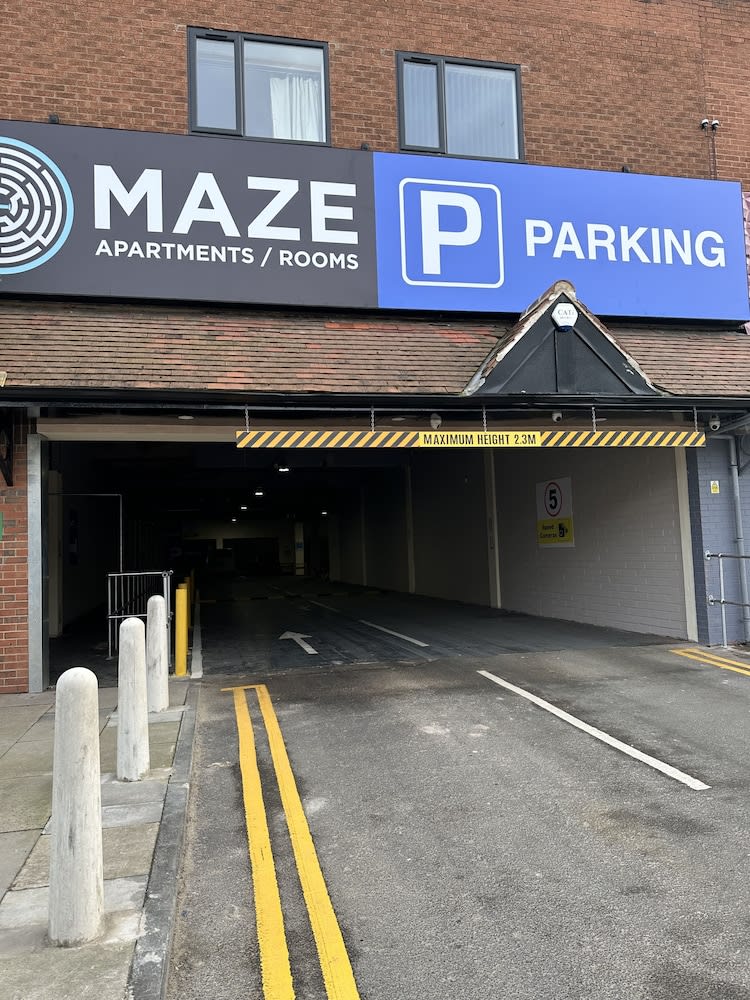 Maze apartments and rooms Free parking 1