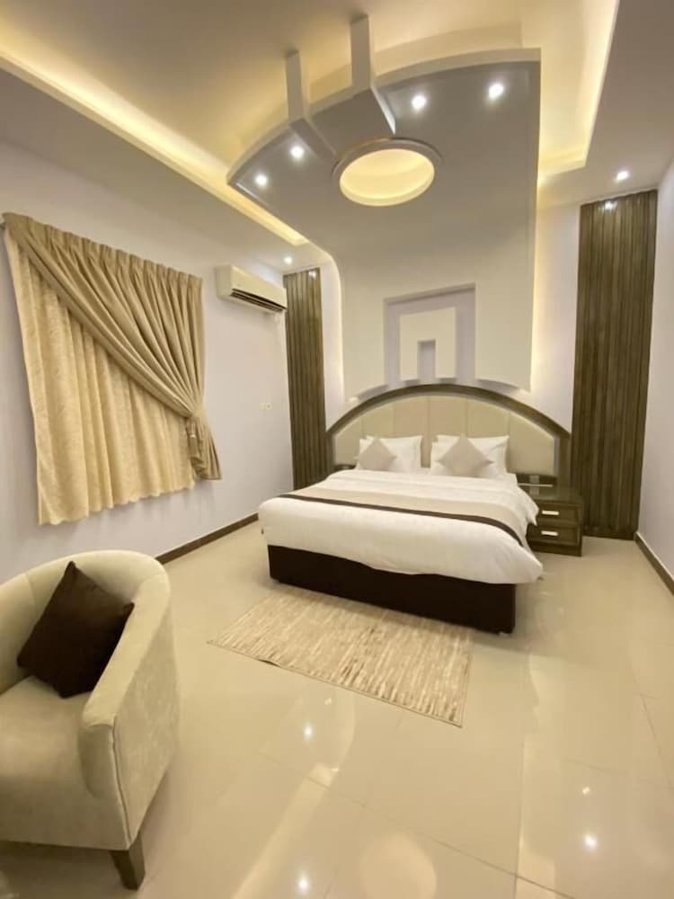 Casa Suites Al Munsiyah 2