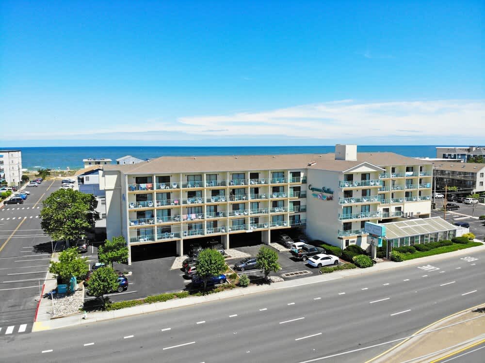 Cayman Suites Hotel 1