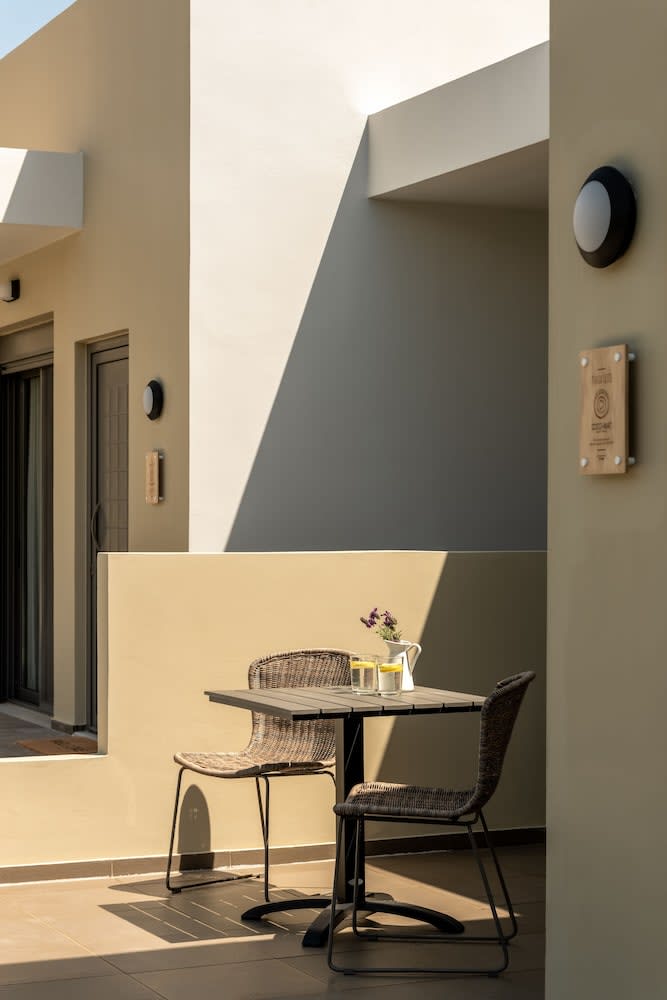 Plakias Suites COCO-MAT Full Experience 2