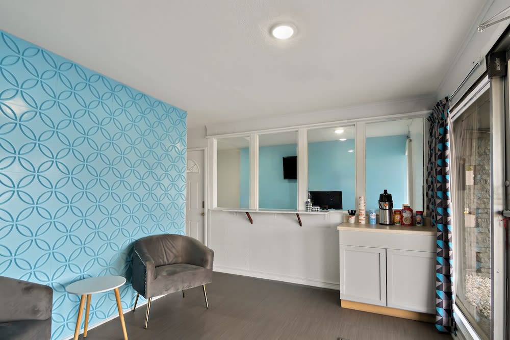 Rodeway Inn 2