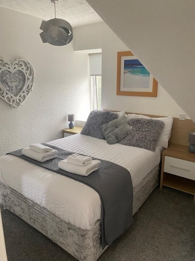 Glenmoore Guest House 1
