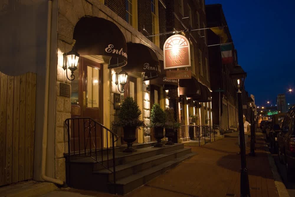 Penn's View Hotel Philadelphia 1