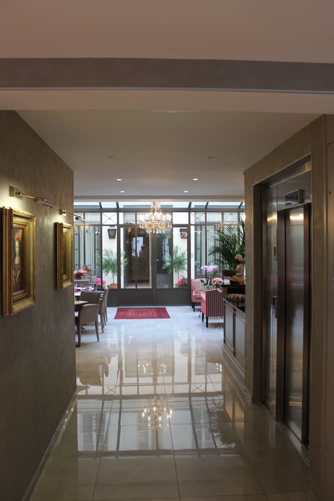 My Home in Paris Hotel 2
