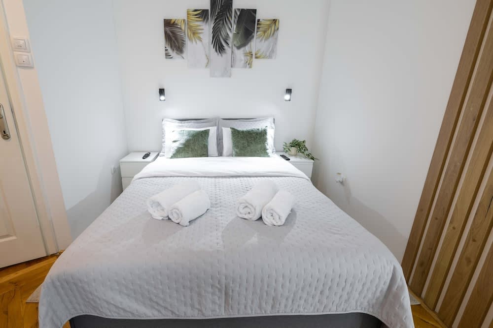 Old Town Rooms 2