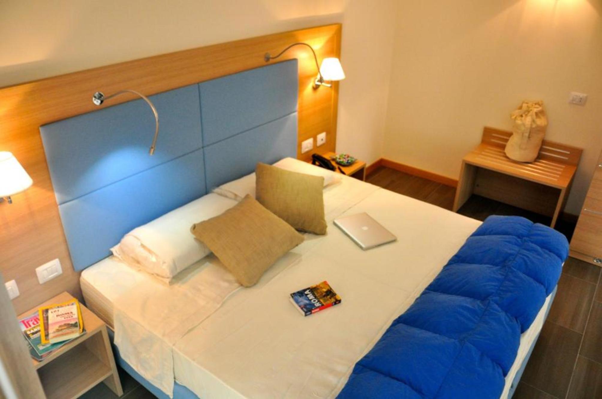 Hotel 325 Tor Vergata 5