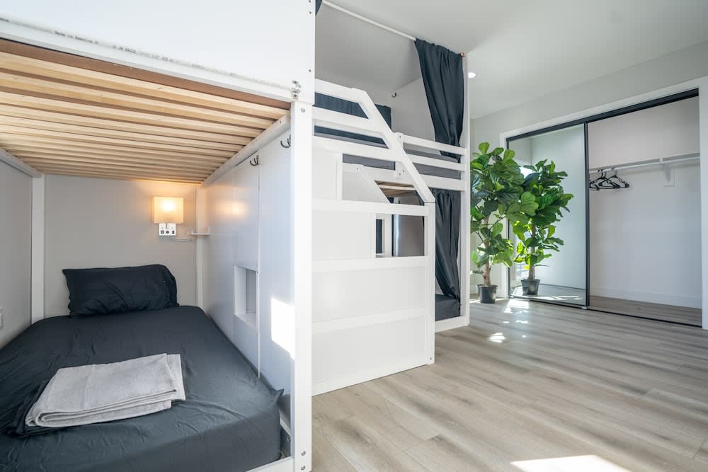 Normandie Hostel 2