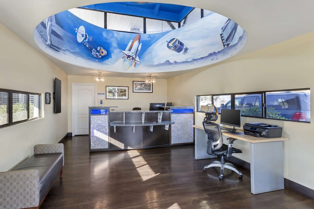 Best Western Space Age Lodge 2