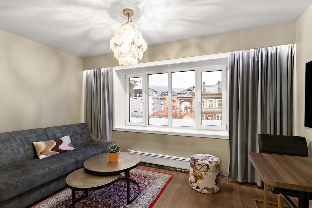 Ole Bull, Best Western Signature Collection 5