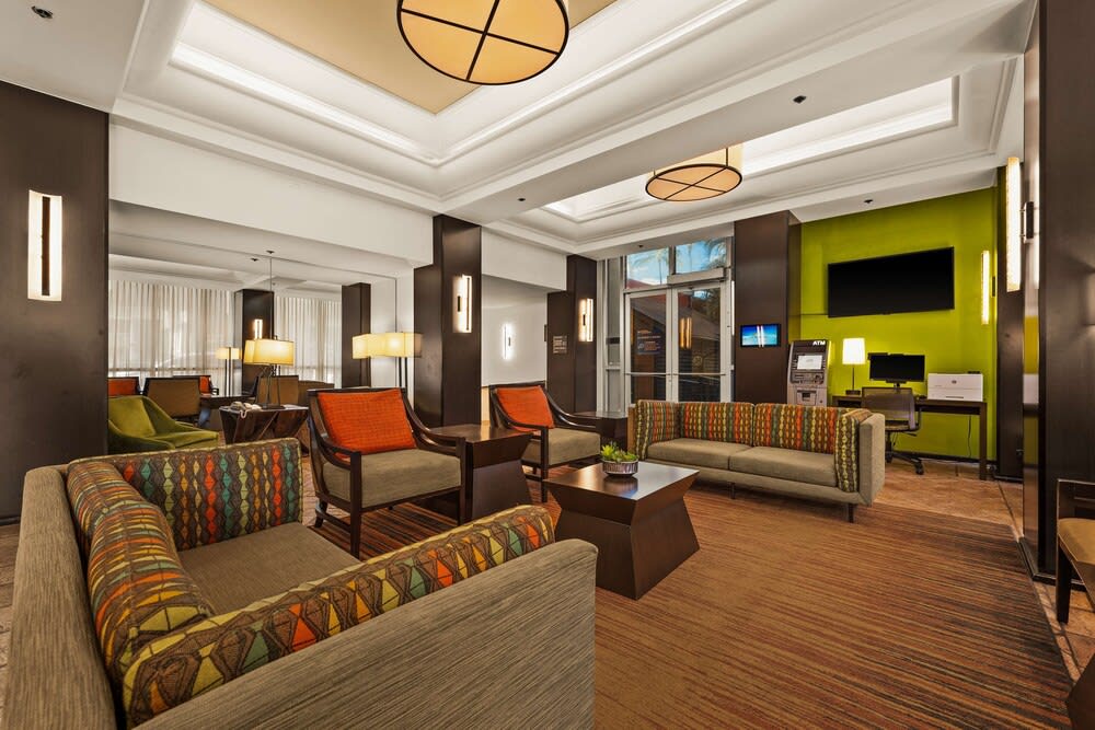 Best Western The Plaza Hotel Honolulu Airport - Free Breakfast 2