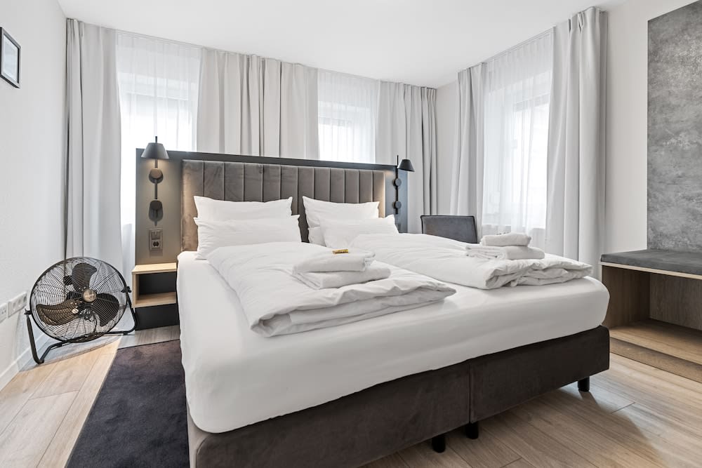 BRIGHT Herzogenaurach Zentrum 1