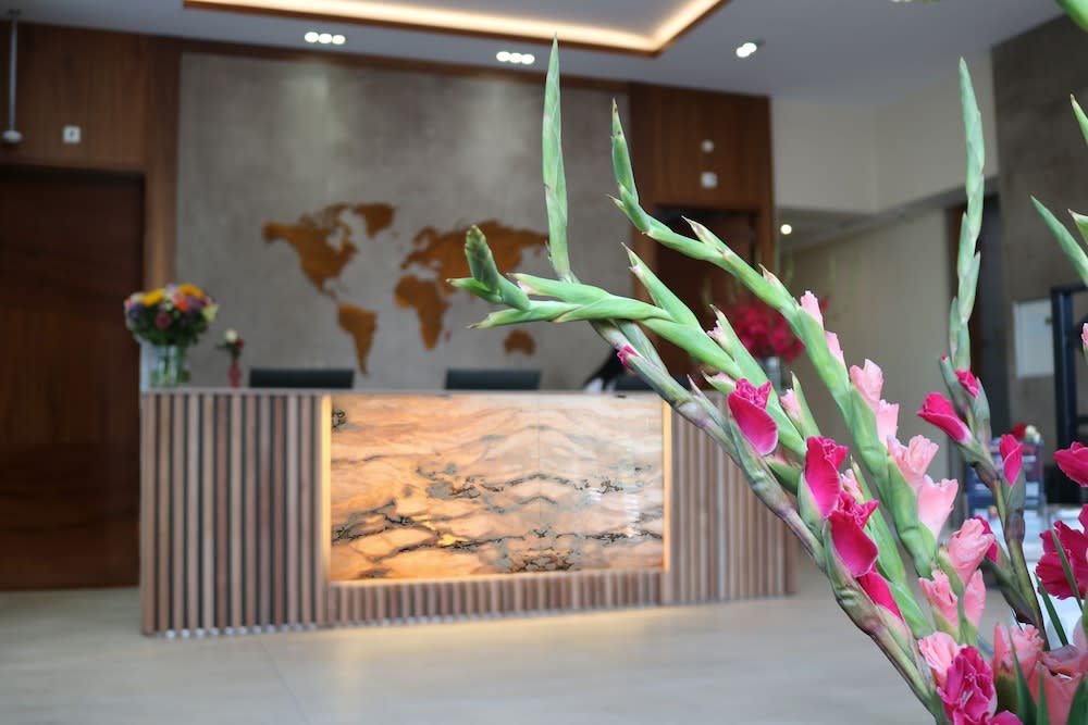 Grand Hotel Downtown 4