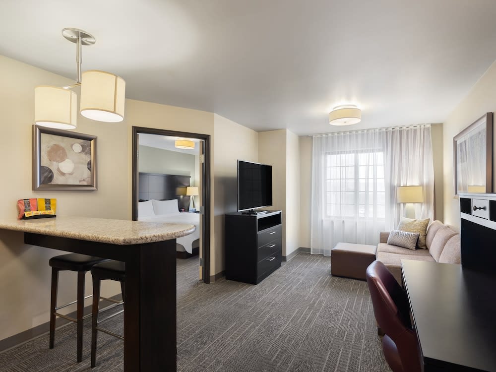 Staybridge Suites Midvale by IHG 4